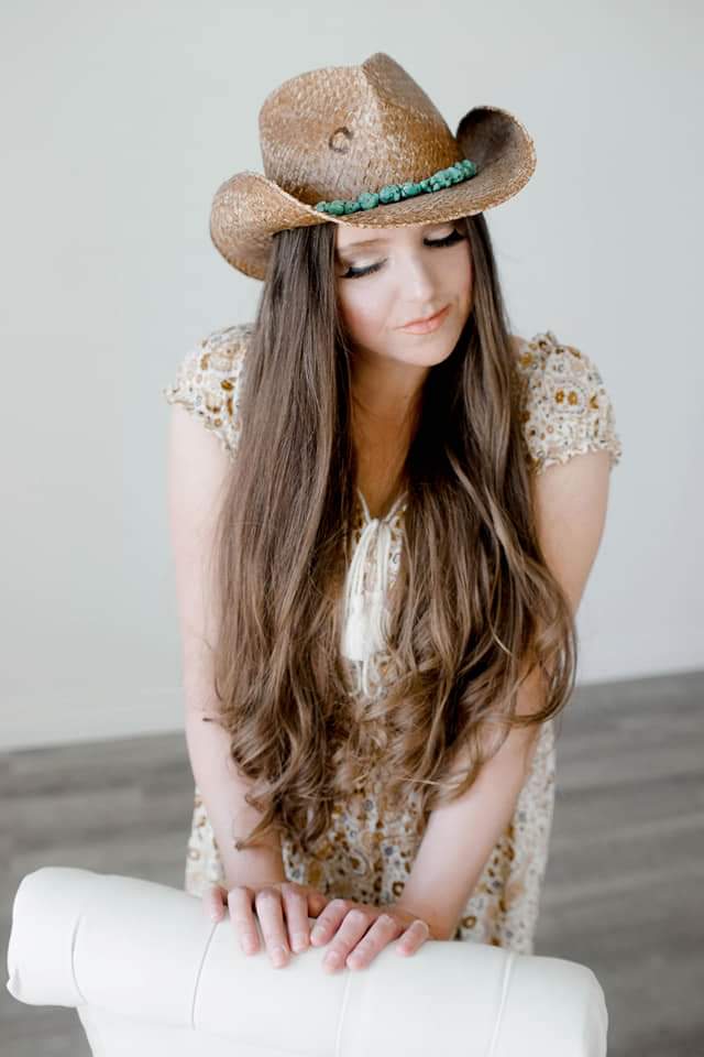 Photo ofThe Off Grid Barefoot Girl