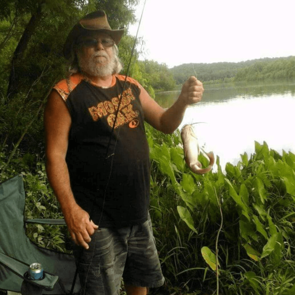 Image illustrates an image of a fisherman for lake fishing with kids.