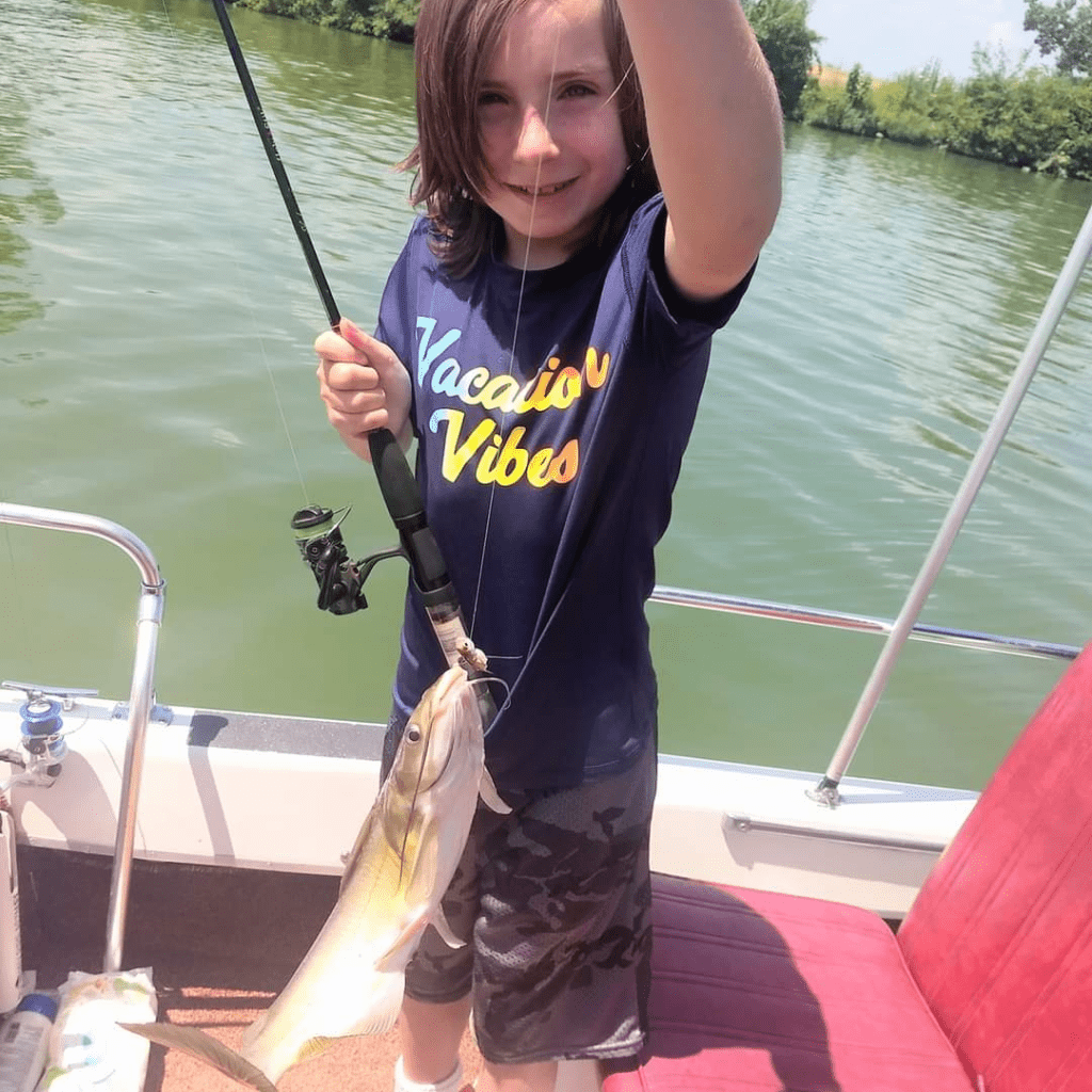 lake fishing with kids