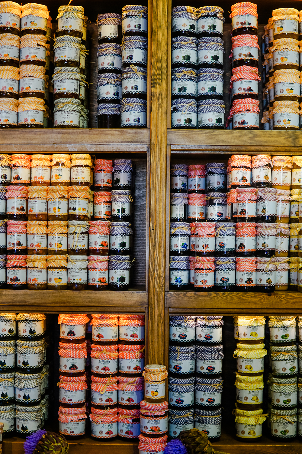 Image illustrates survival for for what do doomsday preppers stock.