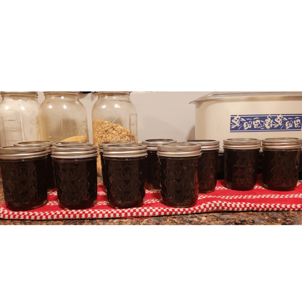 Image illustrates roasted pepper jam.