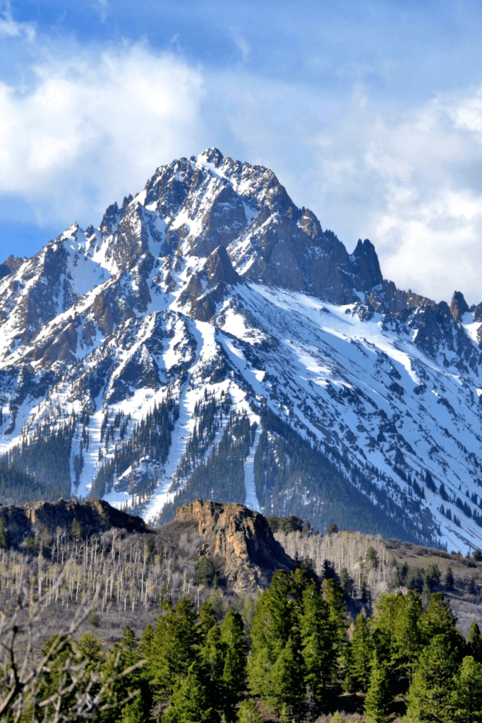 Image illustrates the best states for off grid living. 