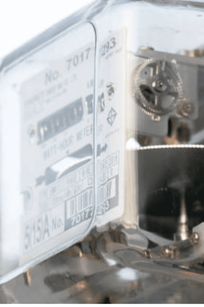 Image illustrates a fridge demonstrating how many watts does a fridge use.