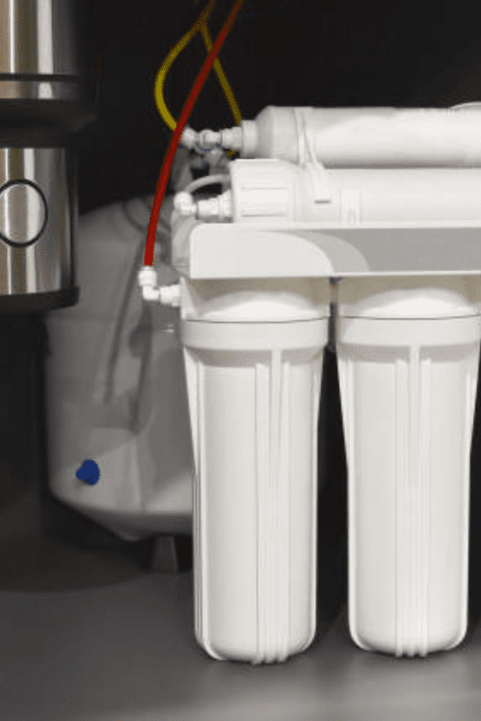 Image illustrates water filter for a whole home water purification system. 