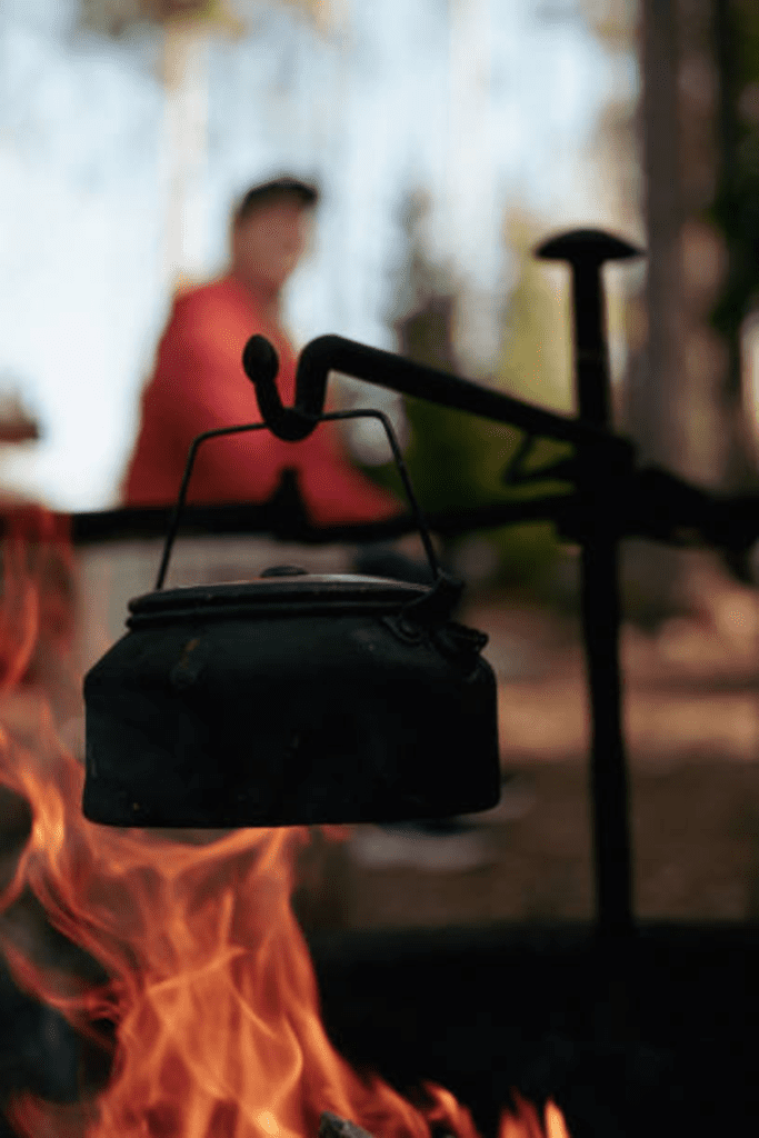 Image illustrates a survival cooking kit. 