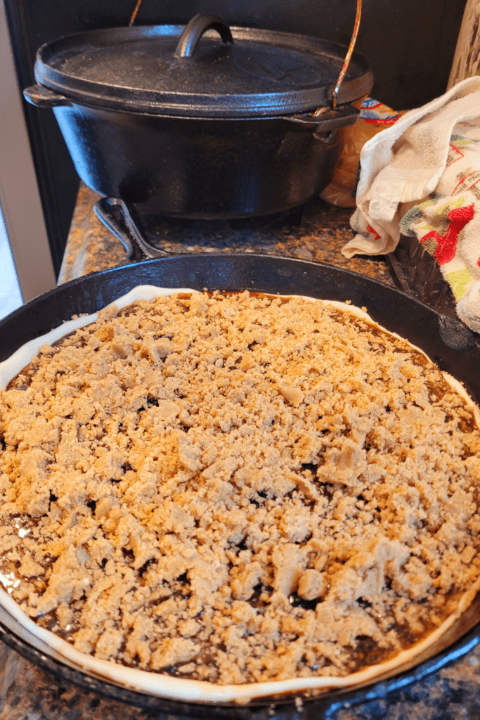 Image illustrates shoofly pie.