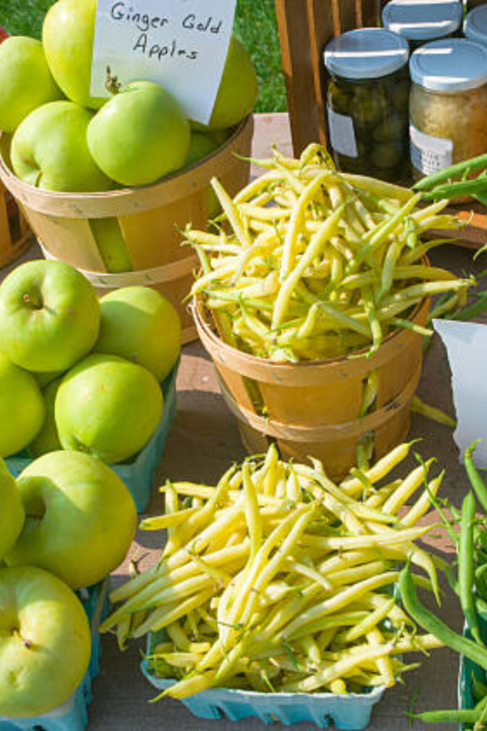 Image illustrates produce at an Amish market.