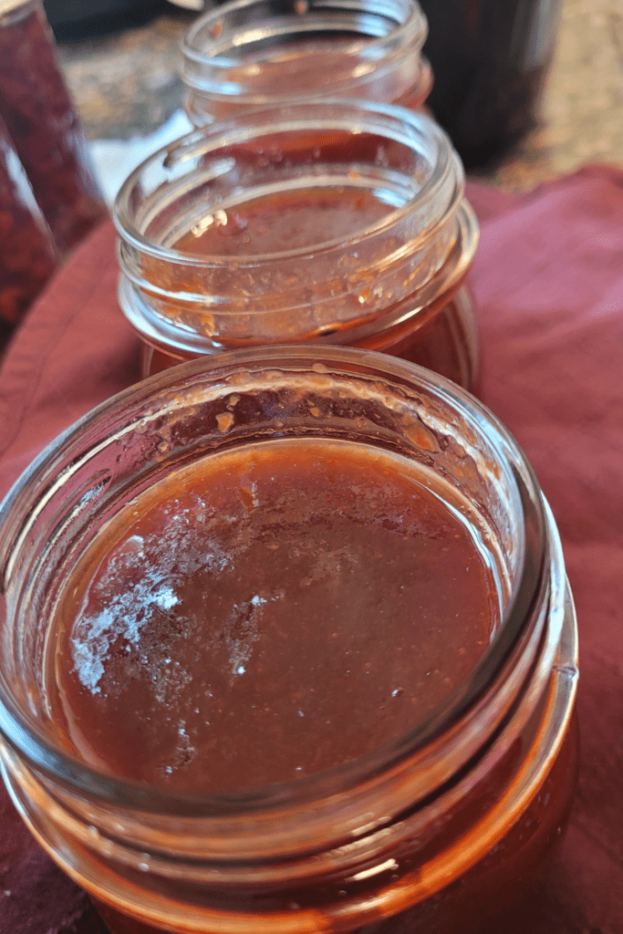 Image illustrates a canning recipe.