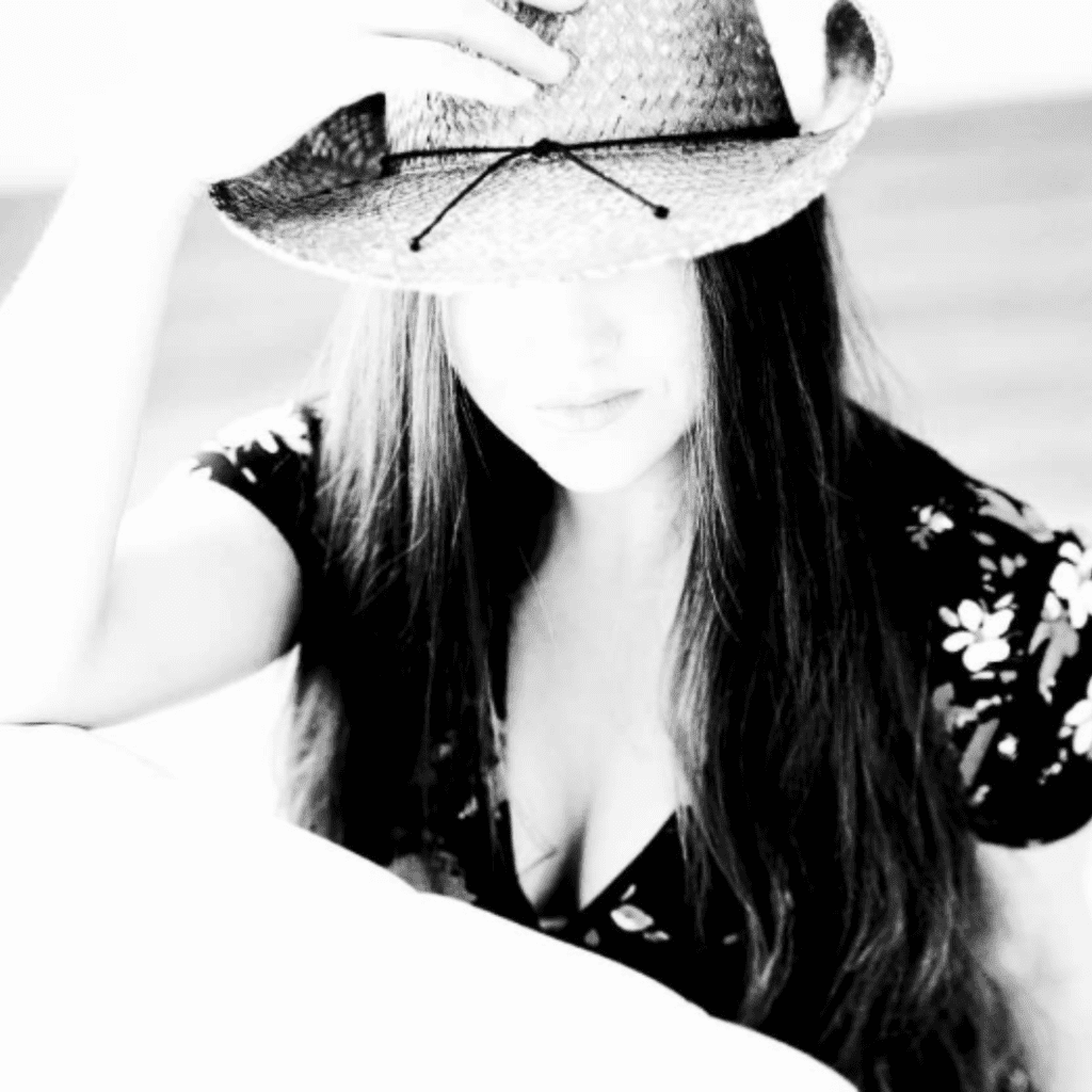 Image illustrates The Off Grid Barefoot Girl