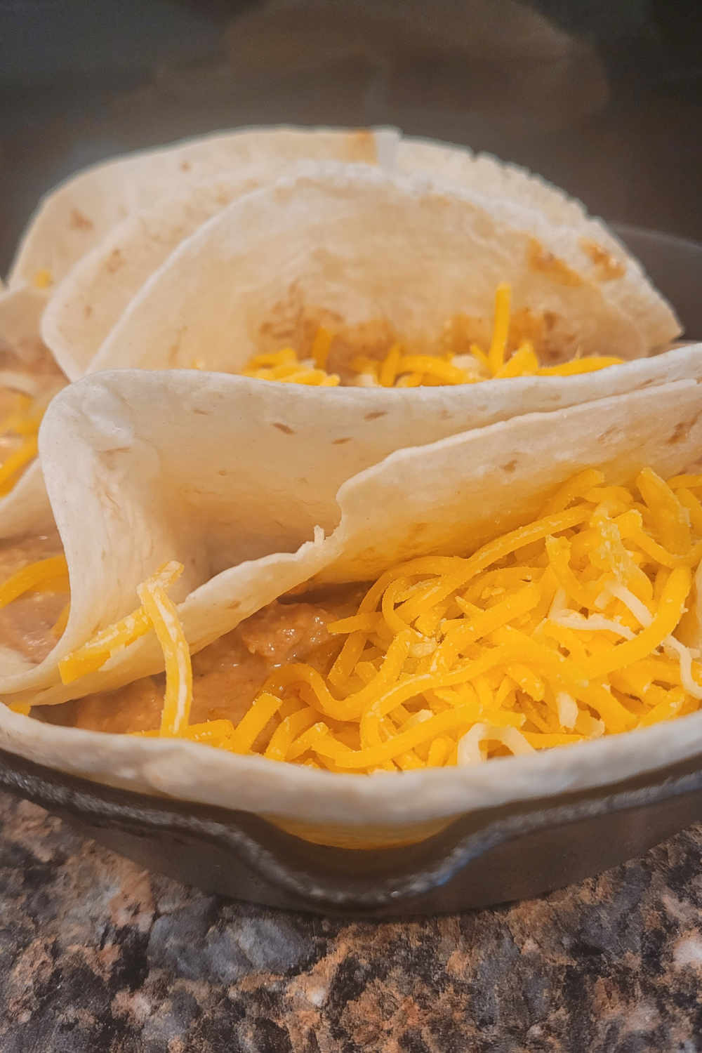 Image illustrates creamy chicken tacos.