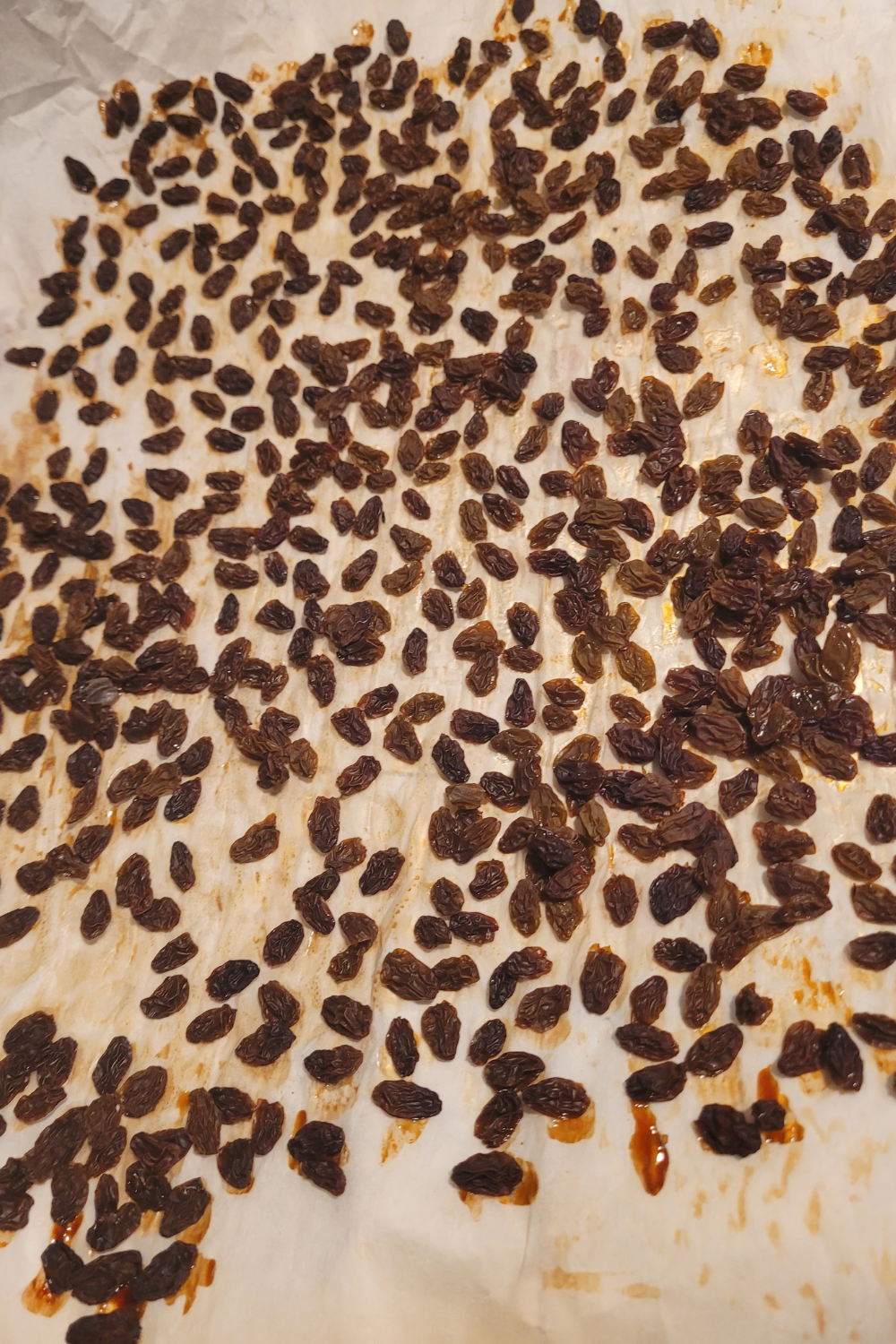 Image illustrates raisins for how to make homemade raisins.