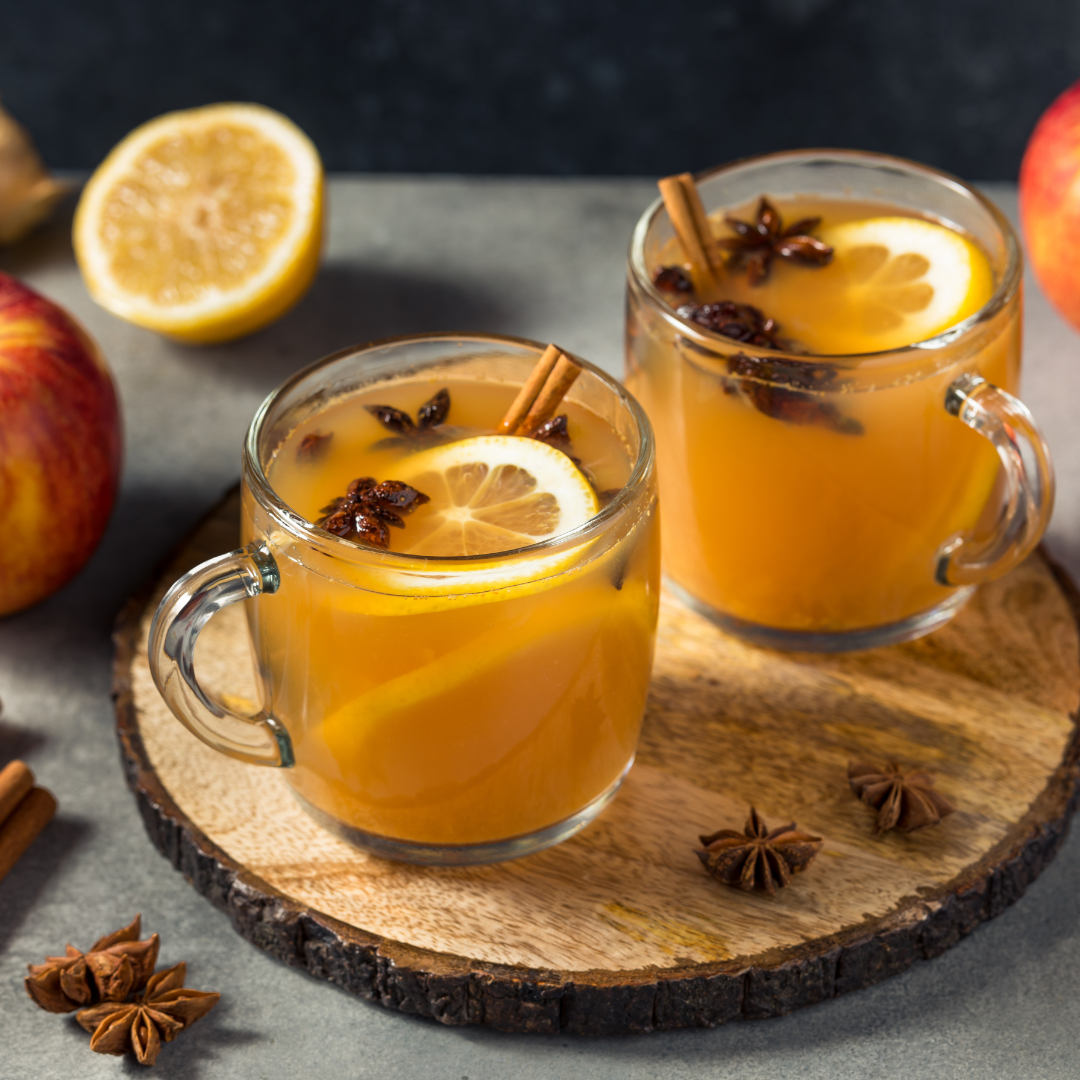 Image illustrates mulled cider for traditional holiday drinks.
