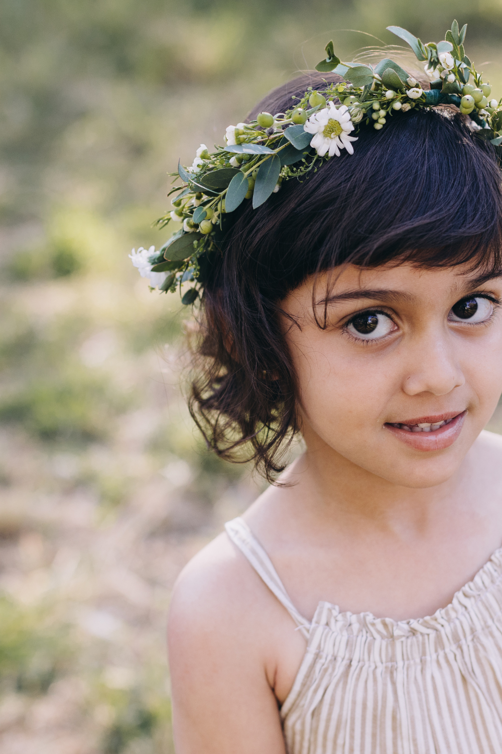 Image illustrates nature crafts for kids and nature crowns.