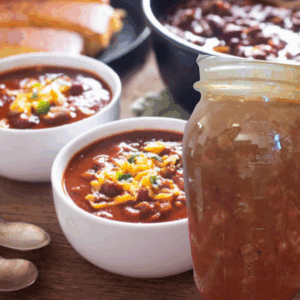 Image illustrates chili recipe vegan.