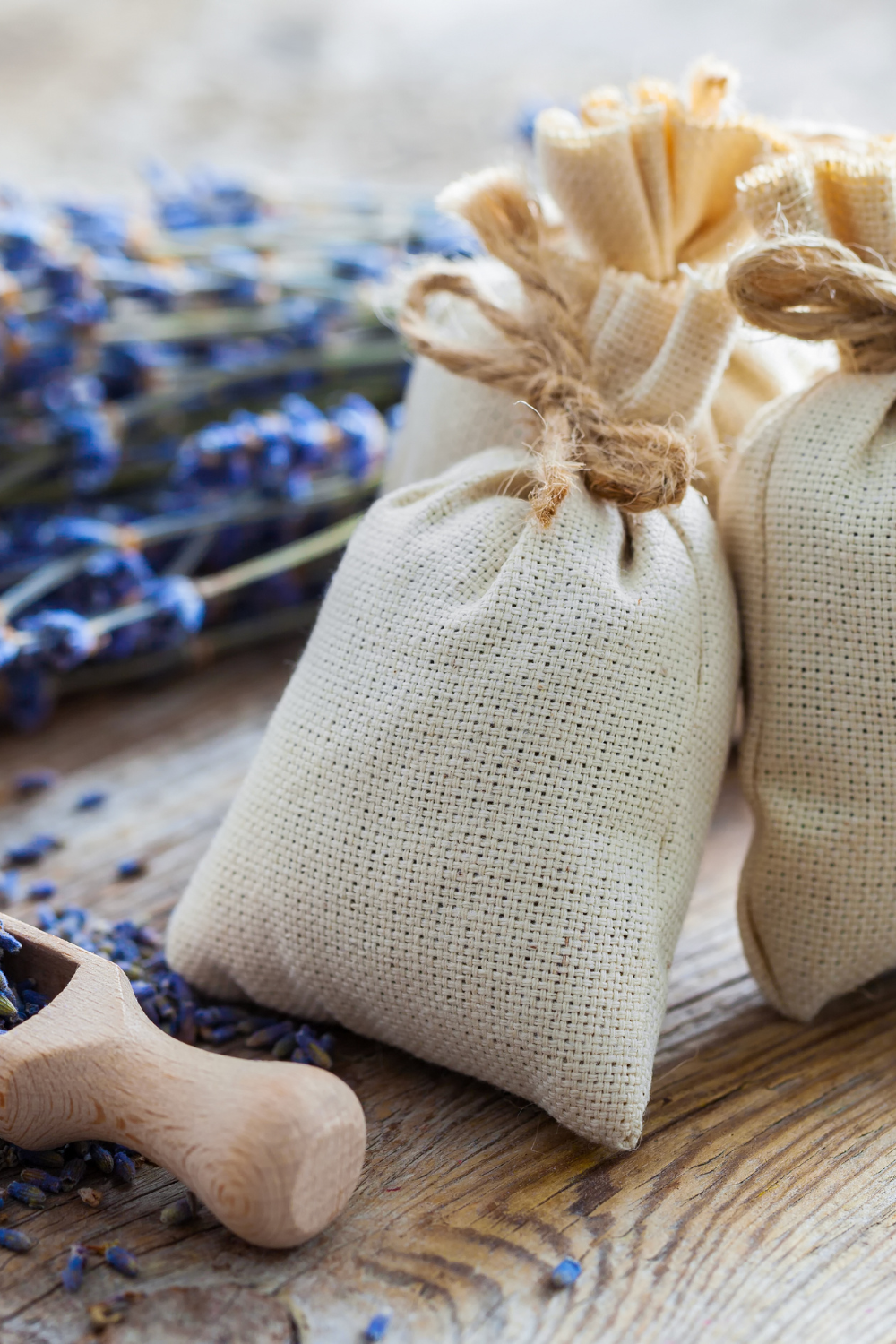 Image illustrates herbal sachets for handmade Christmas gifts.