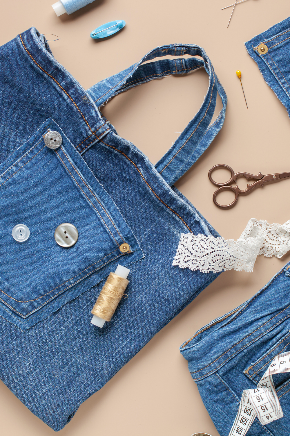 Image illustrates upcycled uses for tips on survival lessons from the Great Depression.