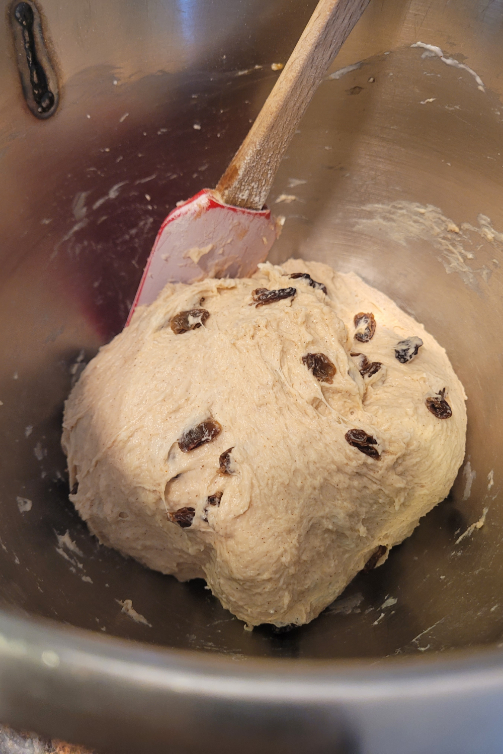 Image illustrates cinnamon raisin bagels.